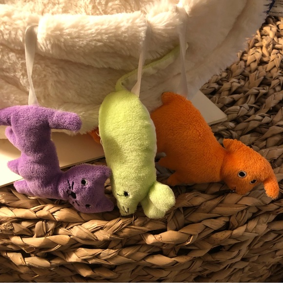 Nursery Verse Goose with 6 Baby Noisemaker Soft Toys North American Bear Co. EUC - Picture 13 of 16